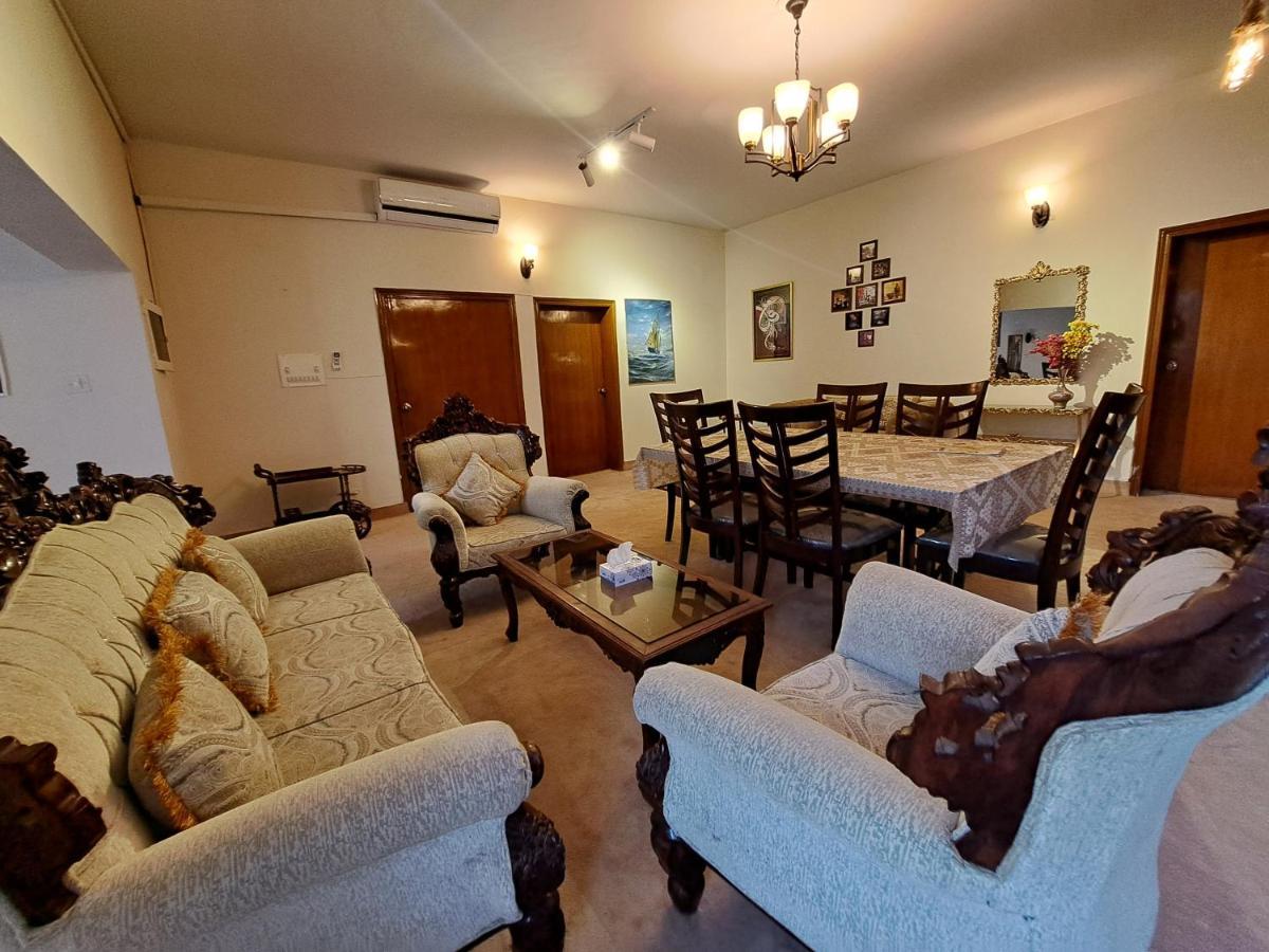 Laca Sa Lodge Opp Canturus Mall Islamabad Esterno foto